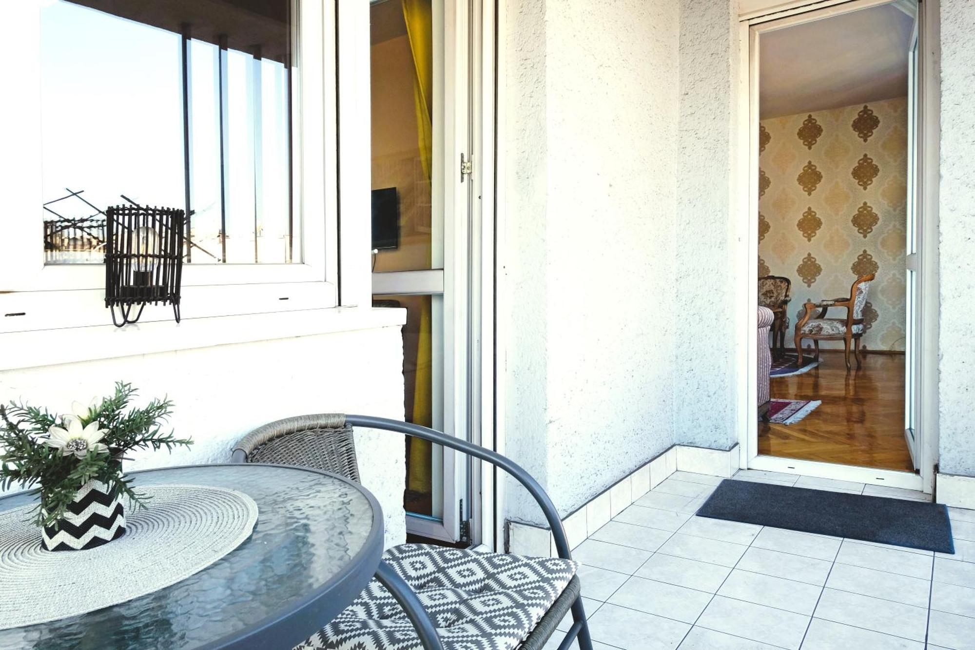 Windows City Apartment Βελιγράδι Εξωτερικό φωτογραφία